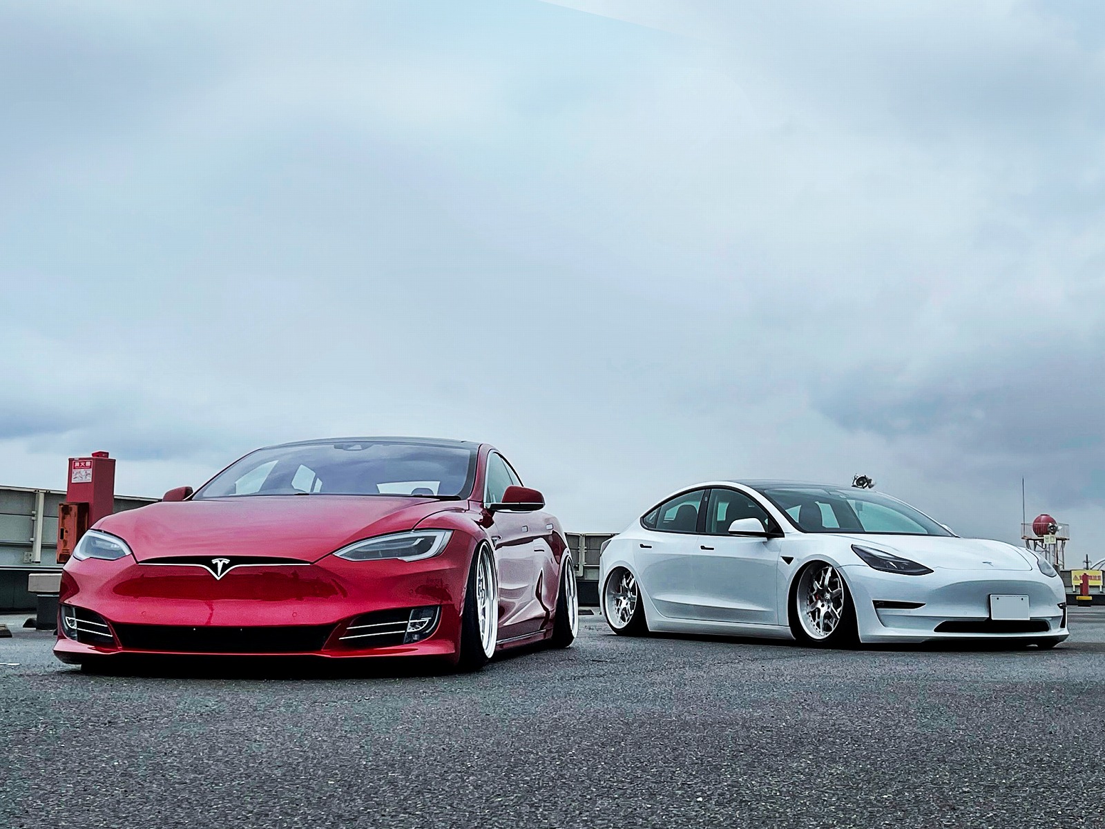 カスタムカー掲載＞TESLA MODEL S,MODEL 3 | airforce Suspension japan エアフォースサスペンション  ジャパン